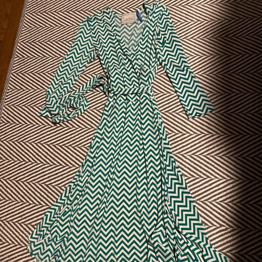 Leota midi chevron dress